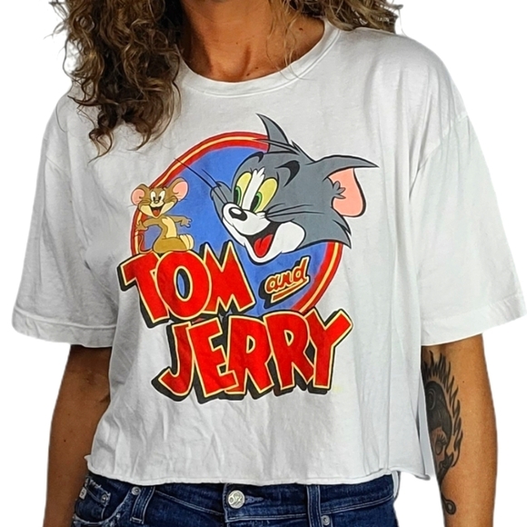 Tom & Jerry Print Crop Cotton Tee Size Small White Short Sleeve - Picture 4 of 4